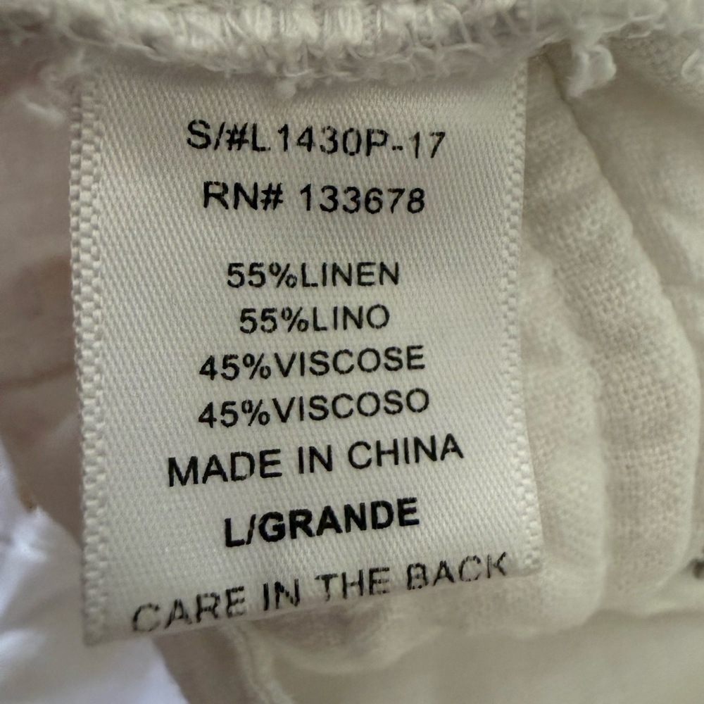 Vici White Linen Shorts - Picture 5 of 5